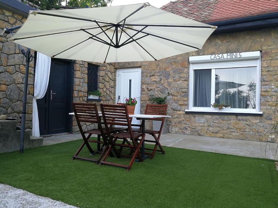Casa Mini 5 Villa Pécs Kültér fotó