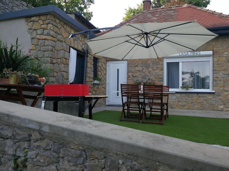 Casa Mini 5 Villa Pécs Kültér fotó